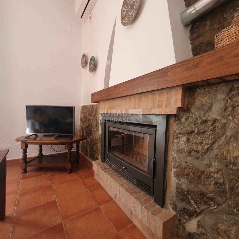 Conjunto de dos Casas Rurales en El Bosque con chimenea y barbacoa - Imagen 12
