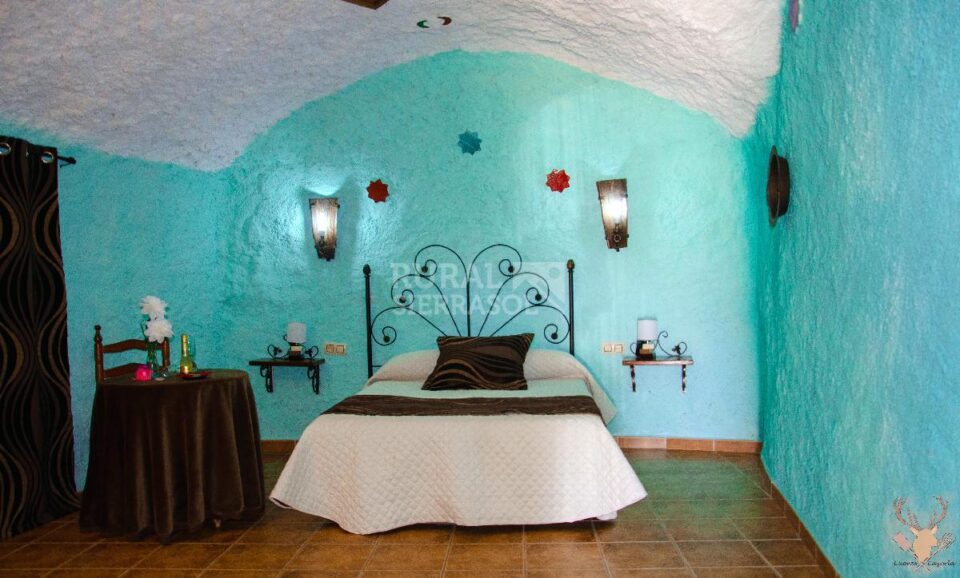 Casa Cueva con bañera hidromasaje, barbacoa y wifi, en Hinojares - Imagen 25