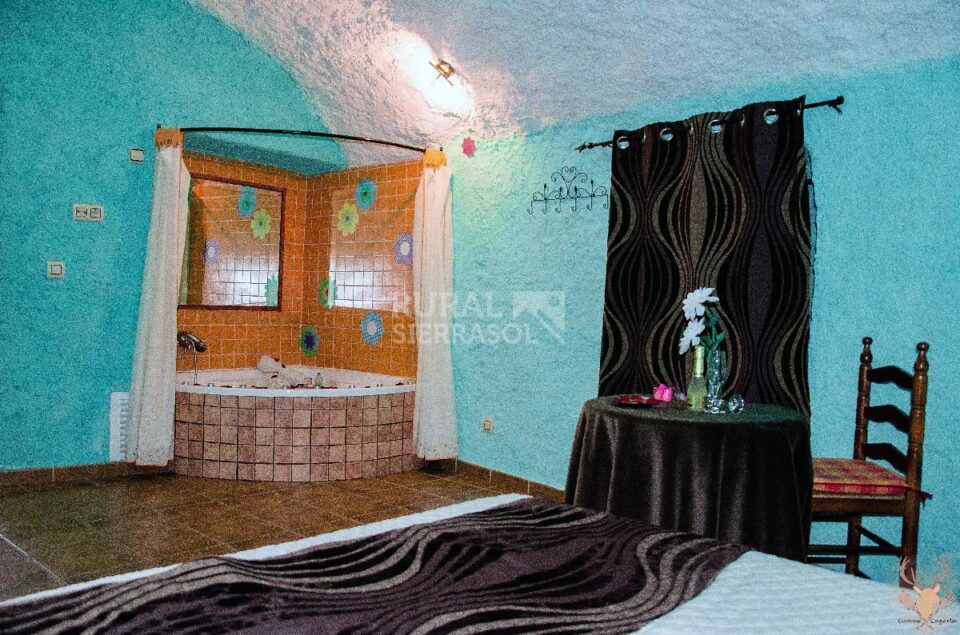 Casa Cueva con bañera hidromasaje, barbacoa y wifi, en Hinojares - Imagen 26