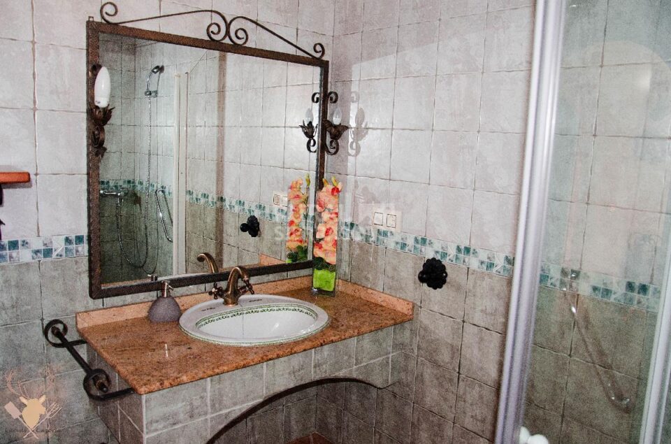 Casa Cueva con bañera hidromasaje, barbacoa y wifi, en Hinojares - Imagen 30