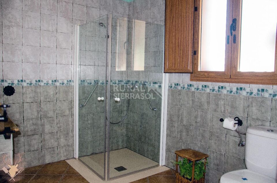 Casa Cueva con bañera hidromasaje, barbacoa y wifi, en Hinojares - Imagen 31