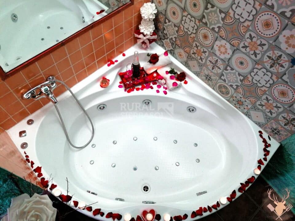 Casa Cueva con bañera hidromasaje, barbacoa y wifi, en Hinojares - Imagen 41