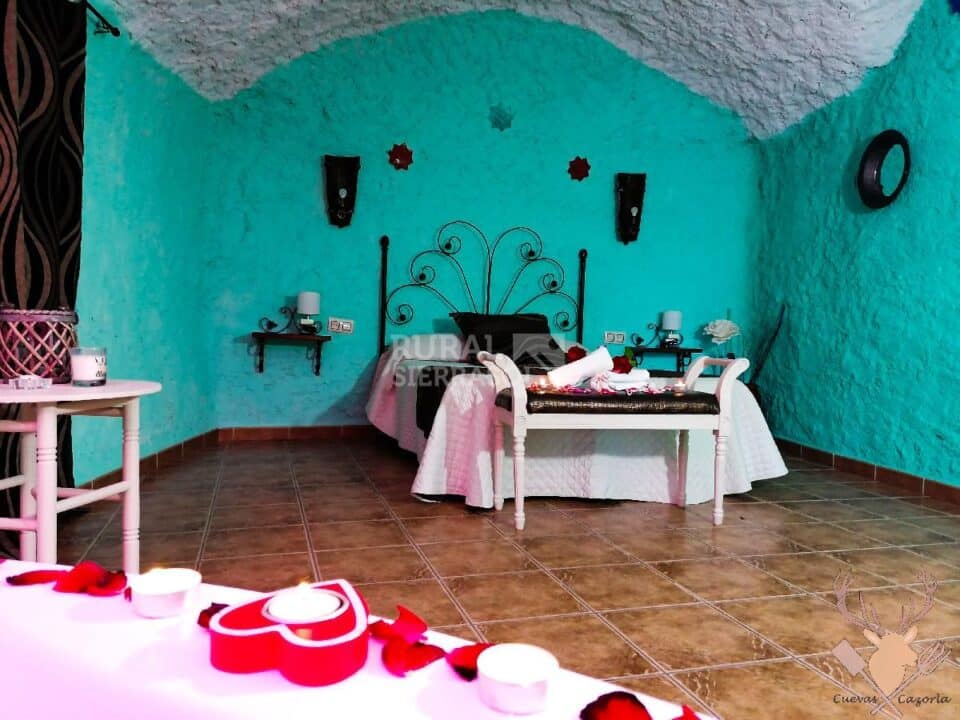 Casa Cueva con bañera hidromasaje, barbacoa y wifi, en Hinojares - Imagen 42