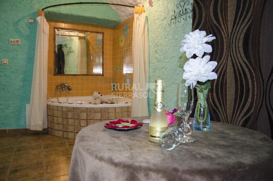 Casa Cueva con bañera hidromasaje, barbacoa y wifi, en Hinojares - Imagen 3