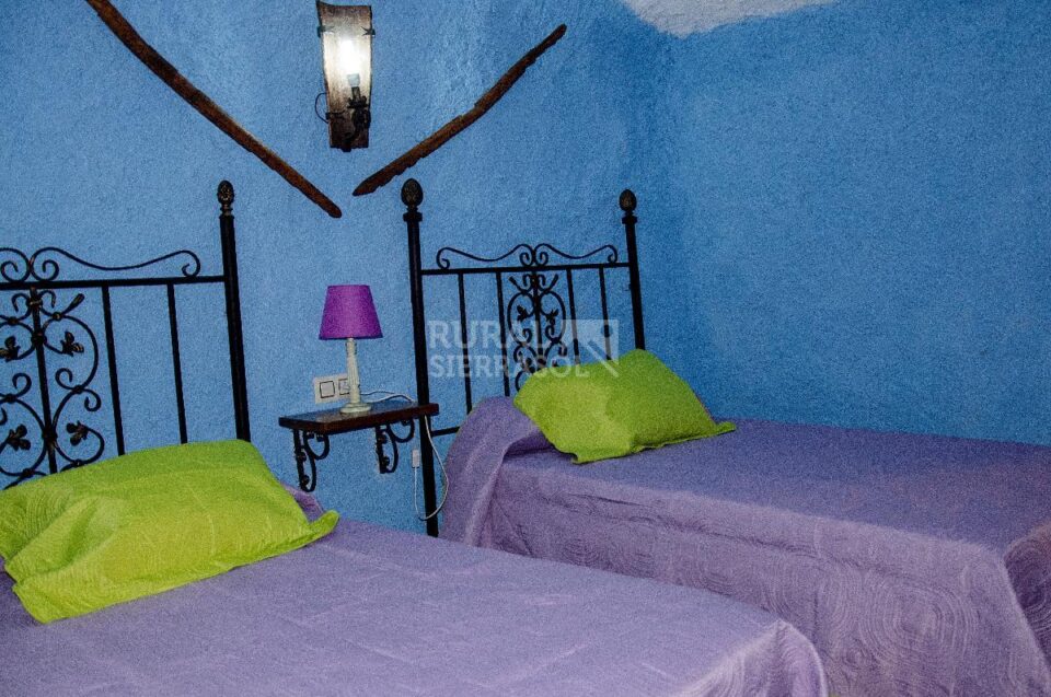 Casa Cueva con bañera hidromasaje, barbacoa y wifi, en Hinojares - Imagen 7