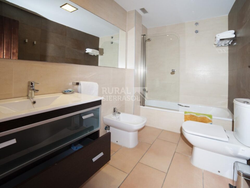 Encantador estudio en Luque, con piscina, aire acondicionado y wifi - Imagen 25