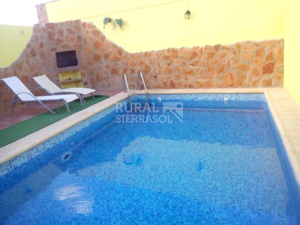 Acogedora Casa Rural en El Gastor con piscina, barbacoa y chimenea - Imagen 17