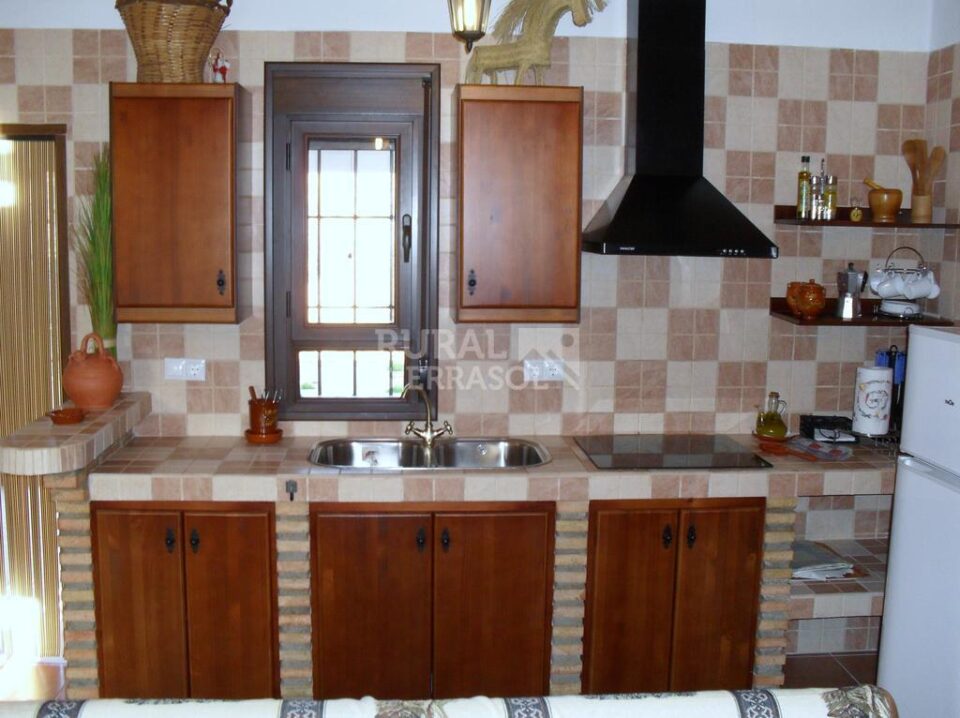 Casa Rural en Pozo Alcón, con piscina y barbacoa - Imagen 27
