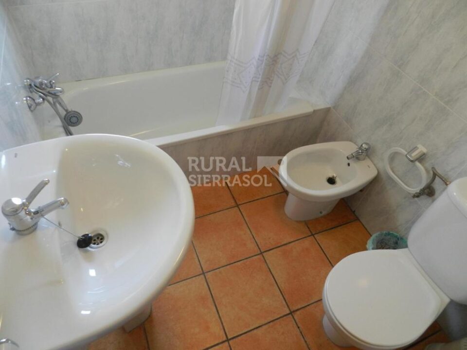 Espléndido Apartamento Rural en Arroyo Frío, con piscina, aire acondicionado y wifi - Imagen 14