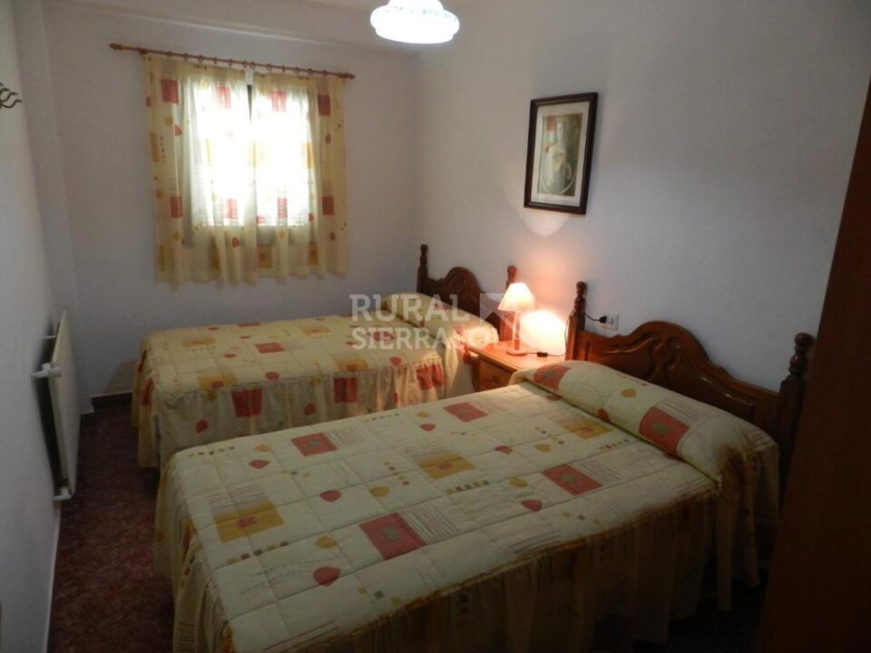 Sensacional Apartamento Rural en Arroyo Frío, con chimenea, barbacoa y wifi - Imagen 14