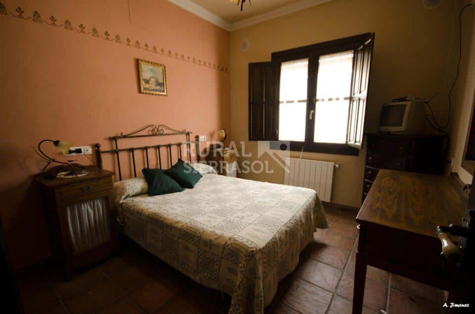 Magnífica Casa Rural en Carcabuey, con piscina, barbacoa y chimenea - Imagen 14