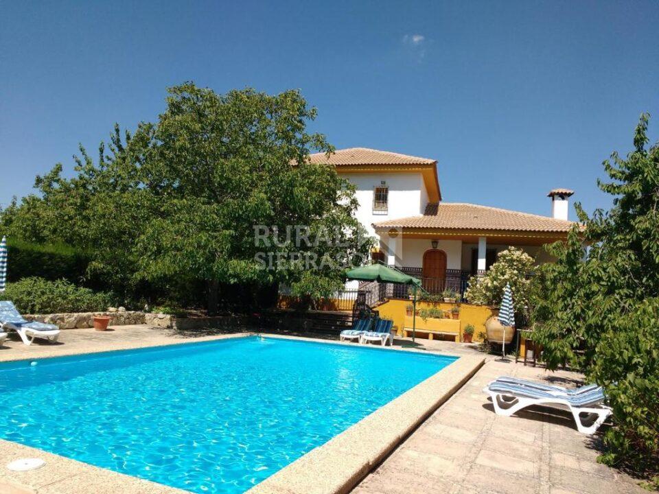 Preciosa Villa en Torres, con piscina y barbacoa - Imagen 14