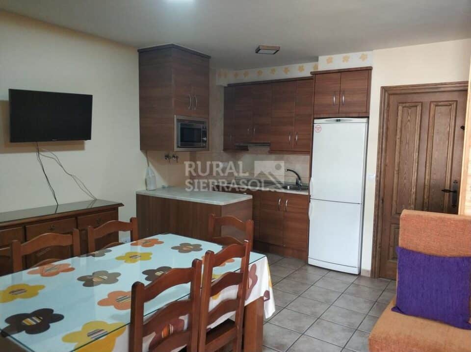 Alojamiento Rural en Arroyo Frío, con piscina y aire acondicionado - Imagen 4