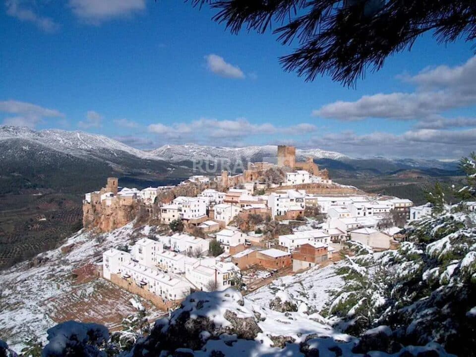 Acogedora Casa Rural en Hornos de Segura, con impresionantes vistas, wifi y chimenea - Imagen 15