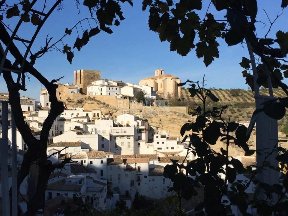 Estupenda Casa Rural en Setenil de las Bodegas, con chimenea y wifi - Imagen 28