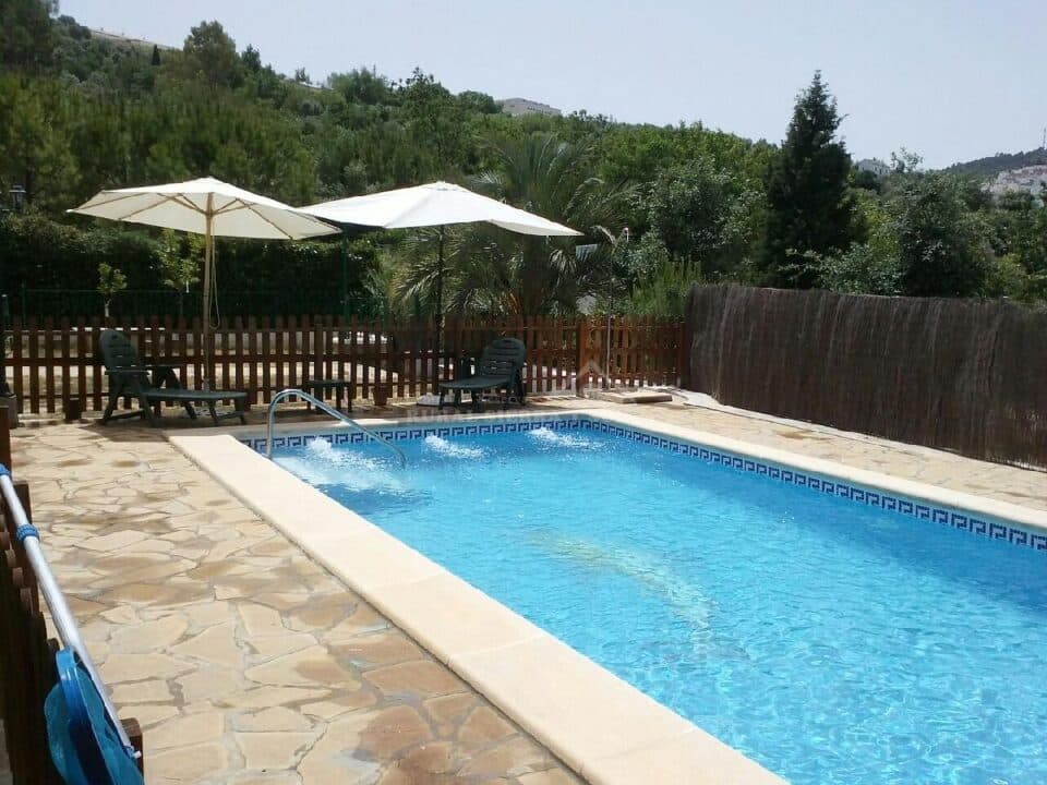 Preciosa Casa Rural en Prado del Rey con piscina vallada, zona recreativa - Imagen 3