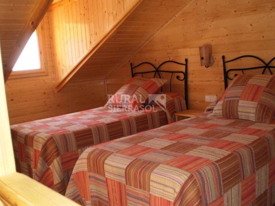 Conjunto de dos Cabañas de Madera en Arroyo Frío - Imagen 31