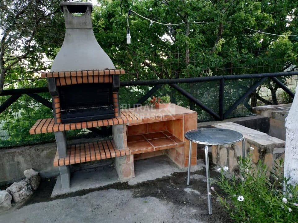 Casa Rural en Prado del Rey con piscina, chimenea y barbacoa - Imagen 18