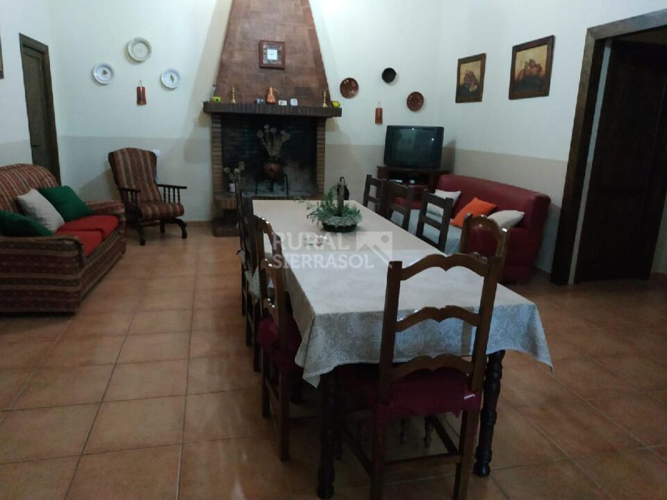 Casa Rural en Prado del Rey con piscina, chimenea y barbacoa - Imagen 25