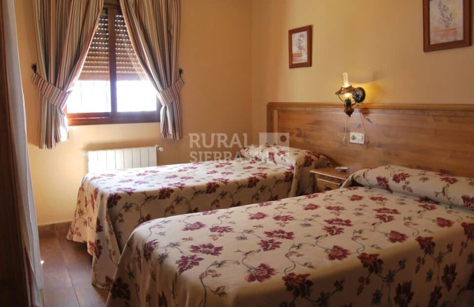 Conjunto Rural en Alcalá la Real, con amplio salón de reuniones - Imagen 50