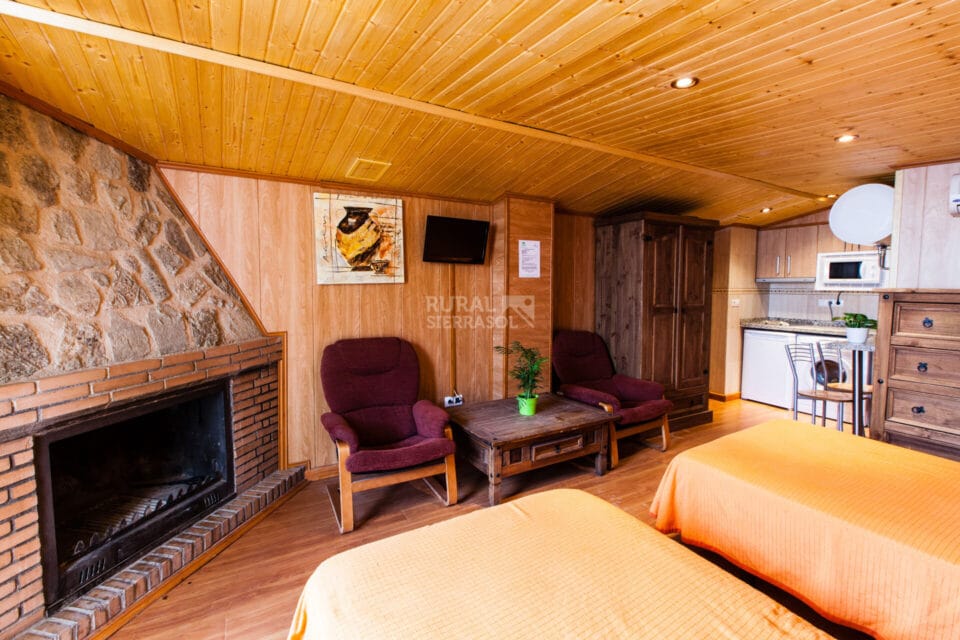 Acogedor Alojamiento Rural para 2 personas, en Arroyo Frío, con piscina y wifi - Imagen 9