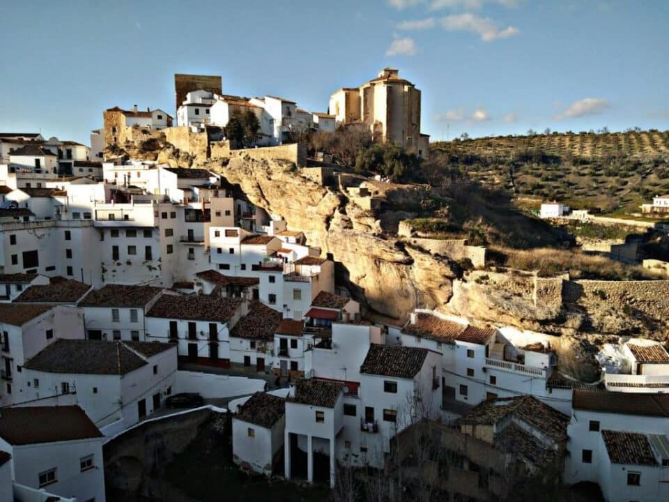 Encantadora Casa Rural en Setenil de las Bodegas con columna hidromasaje - Imagen 24