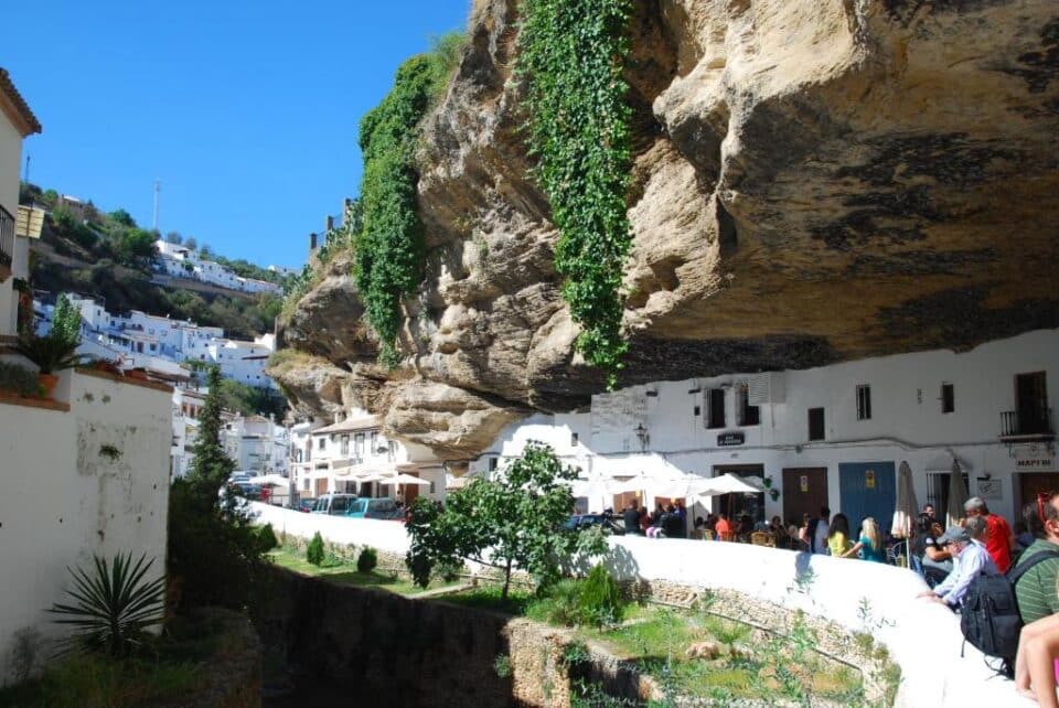 Encantadora Casa Rural en Setenil de las Bodegas con columna hidromasaje - Imagen 26