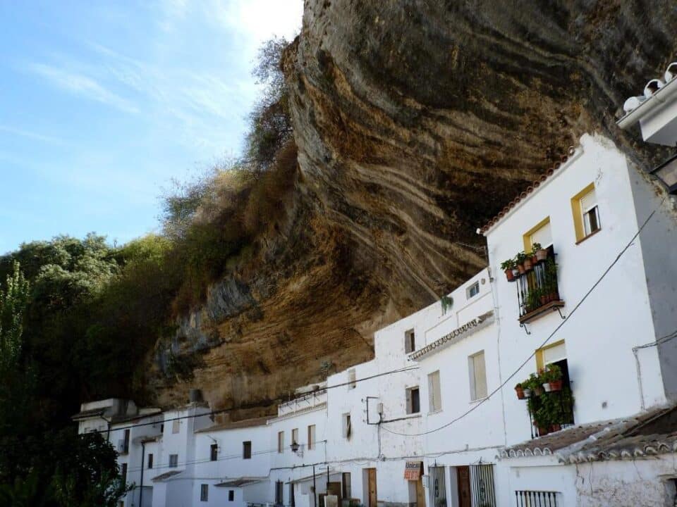 Encantadora Casa Rural en Setenil de las Bodegas con columna hidromasaje - Imagen 27