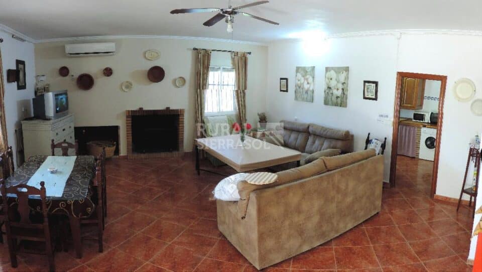 Maravillosa Casa Rural en Prado del Rey con piscina vallada y barbacoa - Imagen 28