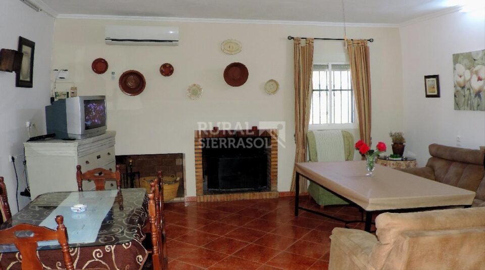 Maravillosa Casa Rural en Prado del Rey con piscina vallada y barbacoa - Imagen 37