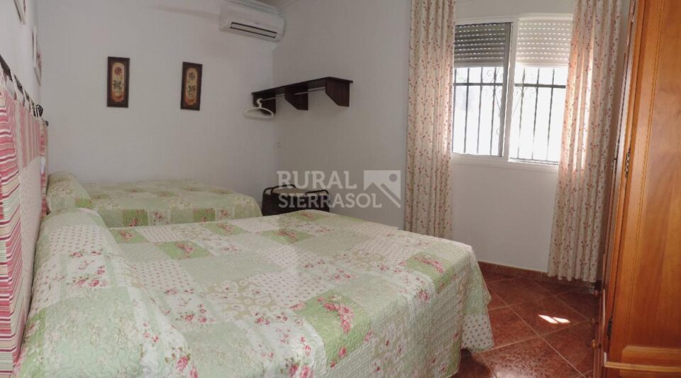 Maravillosa Casa Rural en Prado del Rey con piscina vallada y barbacoa - Imagen 71