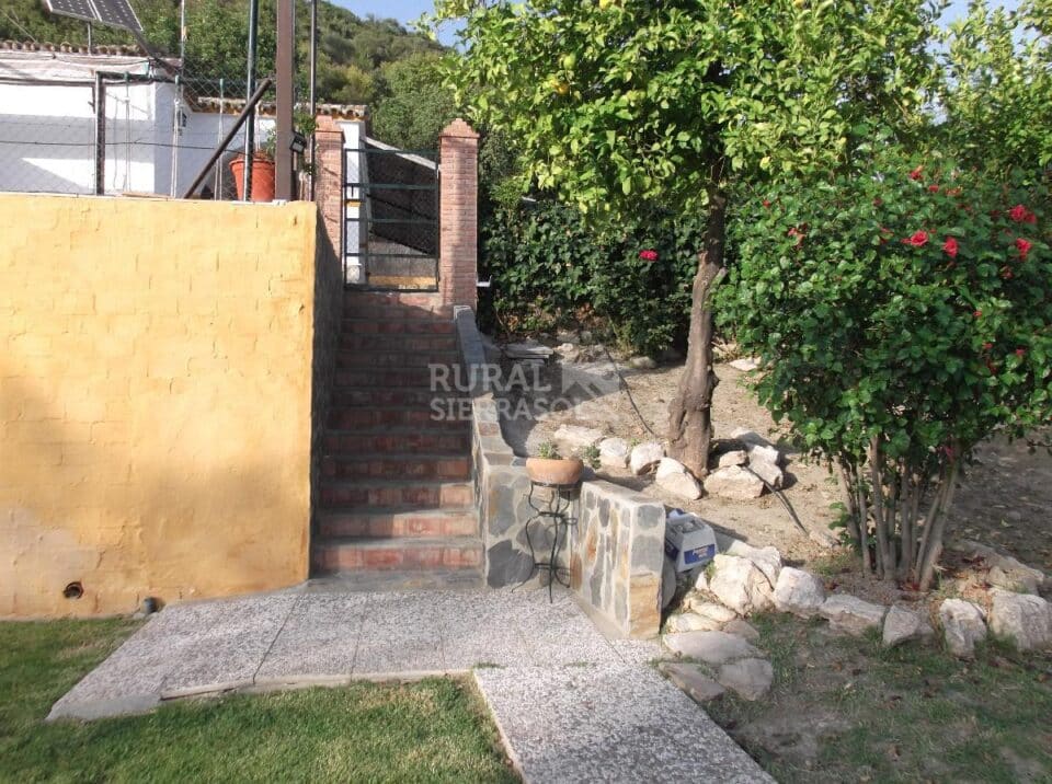 Maravillosa Casa Rural en Prado del Rey con piscina vallada y barbacoa - Imagen 11