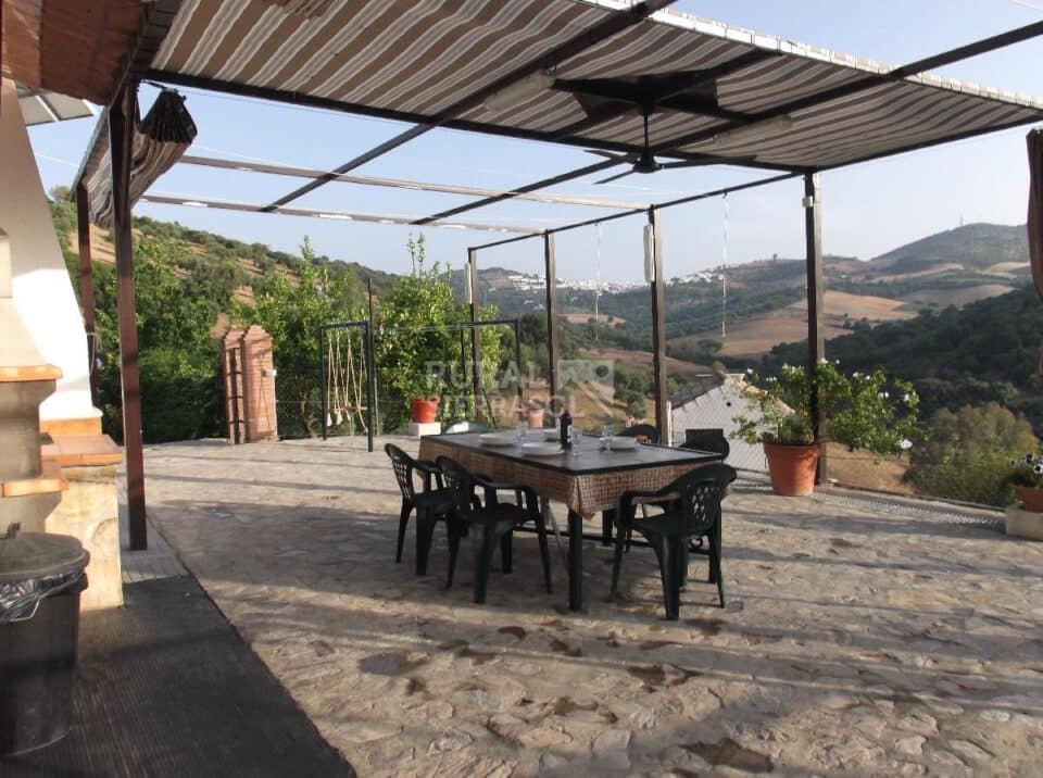 Maravillosa Casa Rural en Prado del Rey con piscina vallada y barbacoa - Imagen 14