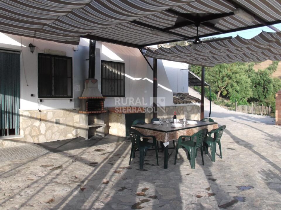 Maravillosa Casa Rural en Prado del Rey con piscina vallada y barbacoa - Imagen 21