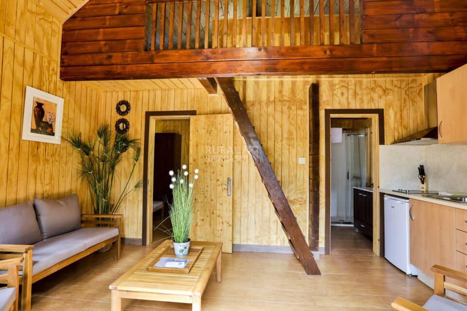 Espléndida Cabaña de Madera, para 5 personas, con piscina y wifi - Imagen 3