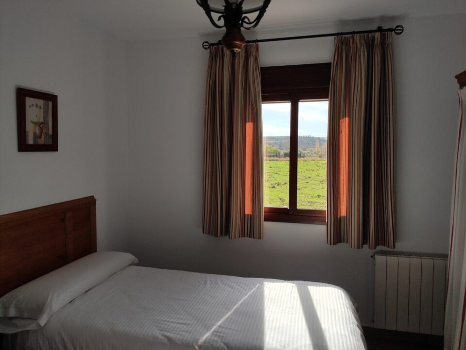 Confortable Alojamiento Rural con calefacción y chimenea, en Alcalá la Real - Imagen 19