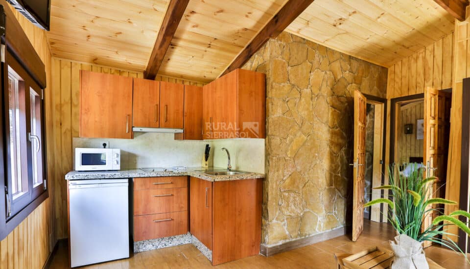 Acogedora Cabaña de Madera en Arroyo Frío, para 2 personas, con aire acondicionado y wi-fi - Imagen 12