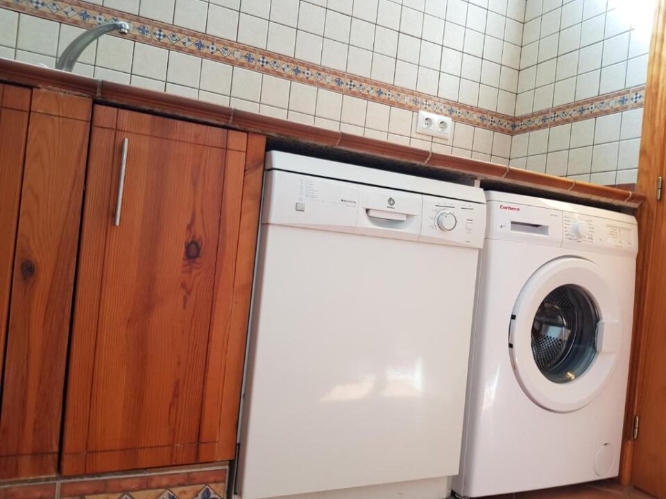 Acogedora Casa Rural en Prado del Rey, con chimenea, barbacoa y aire acondicionado - Imagen 30