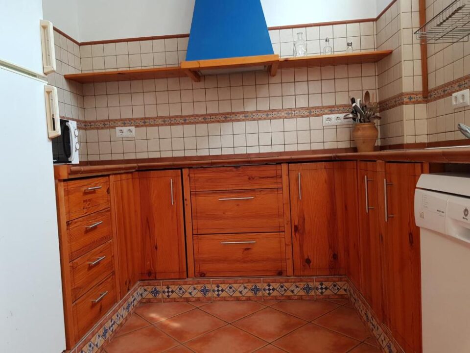 Acogedora Casa Rural en Prado del Rey, con chimenea, barbacoa y aire acondicionado - Imagen 32