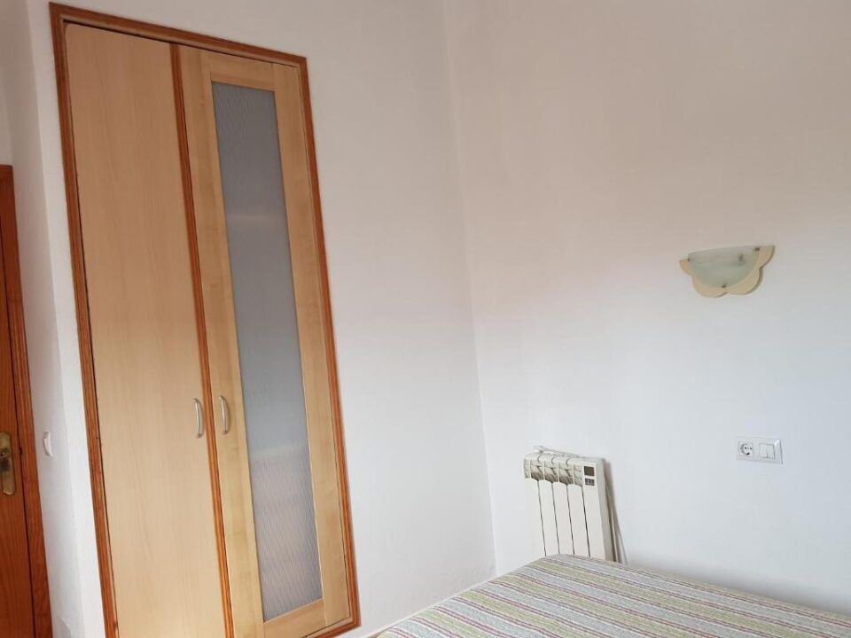 Acogedora Casa Rural en Prado del Rey, con chimenea, barbacoa y aire acondicionado - Imagen 37