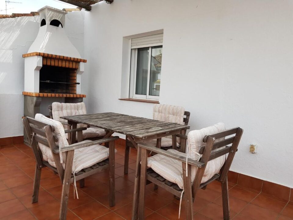 Acogedora Casa Rural en Prado del Rey, con chimenea, barbacoa y aire acondicionado - Imagen 39