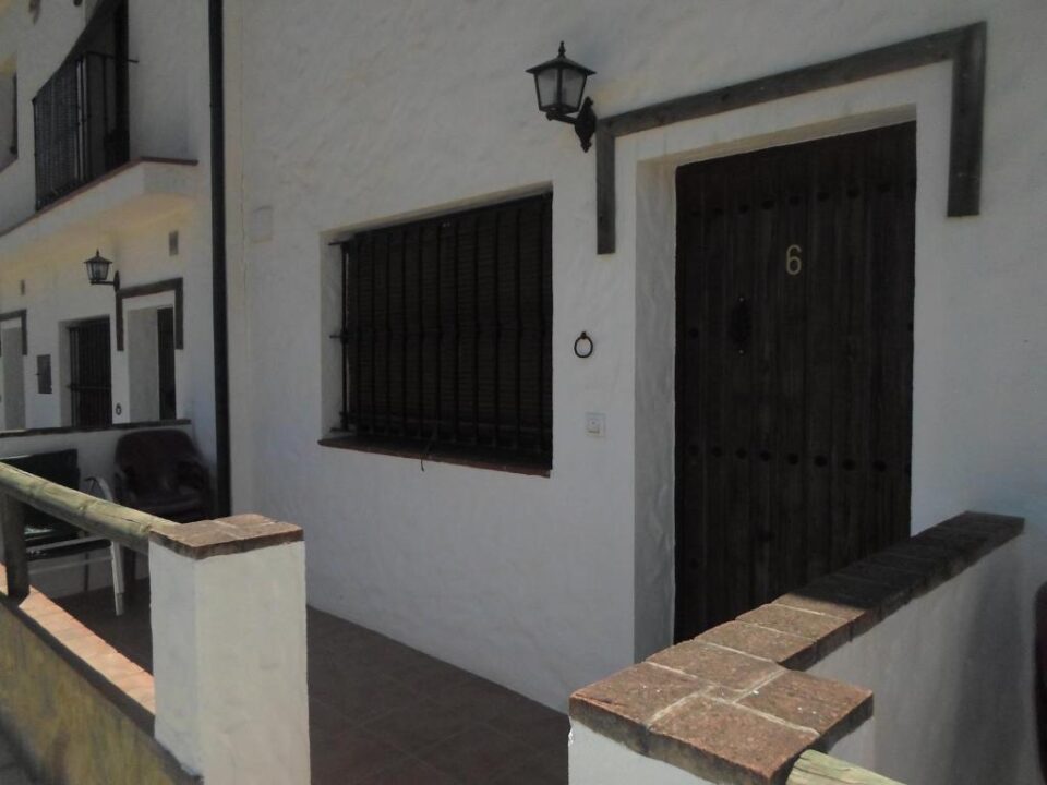 Precioso apartamento rural en Prado del Rey, con chimenea y piscina - Imagen 17