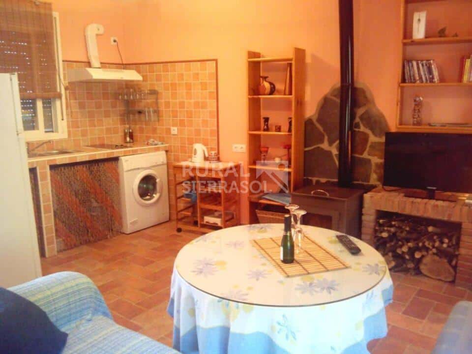 Acogedora Casa Rural en El Gastor con piscina, barbacoa y chimenea - Imagen 5