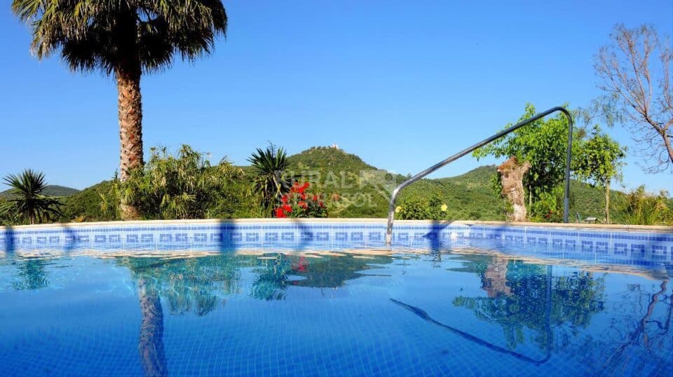 Maravillosa Casa Rural en Prado del Rey con piscina vallada y barbacoa - Imagen 2
