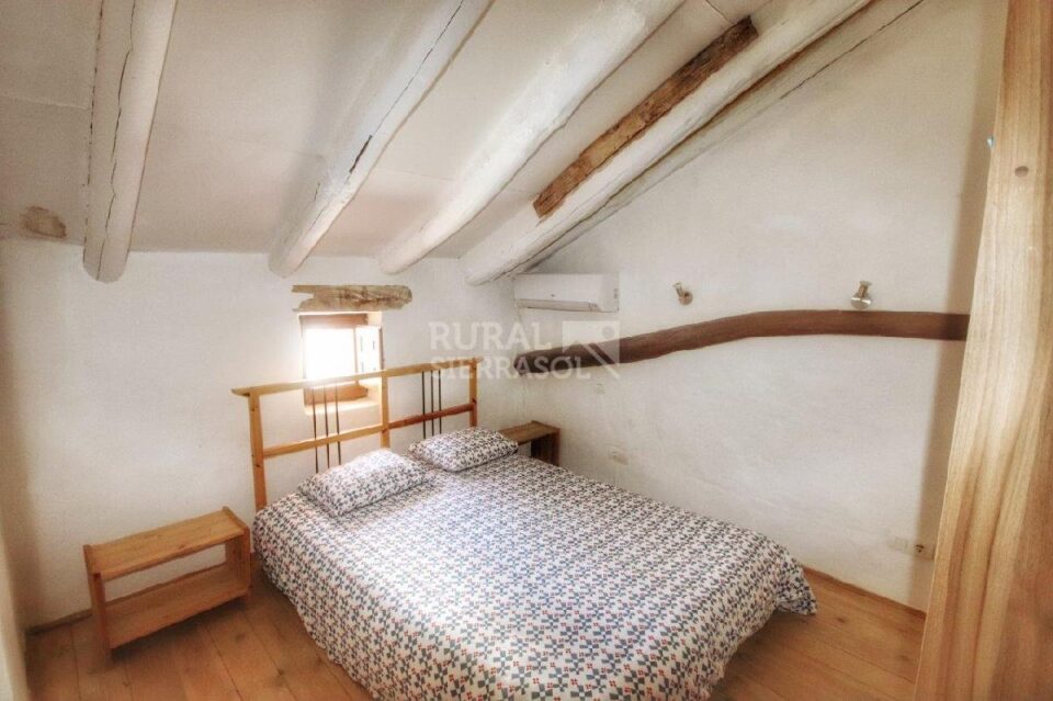 Tradicional Conjunto Rural en Alcalá la Real, con wifi y aire acondicionado - Imagen 2
