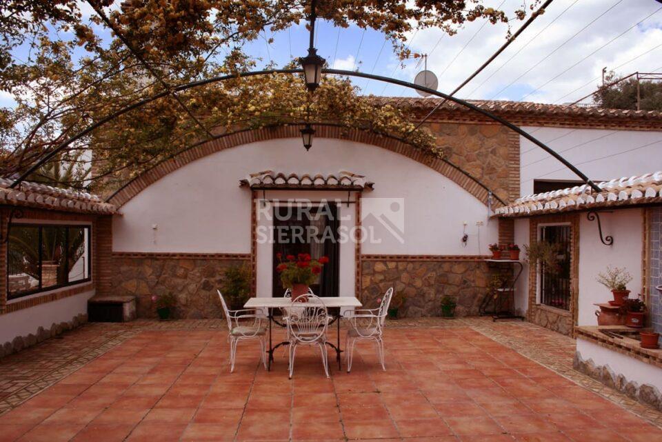 Magnífica Casa Rural en Carcabuey, con piscina, barbacoa y chimenea - Imagen 2