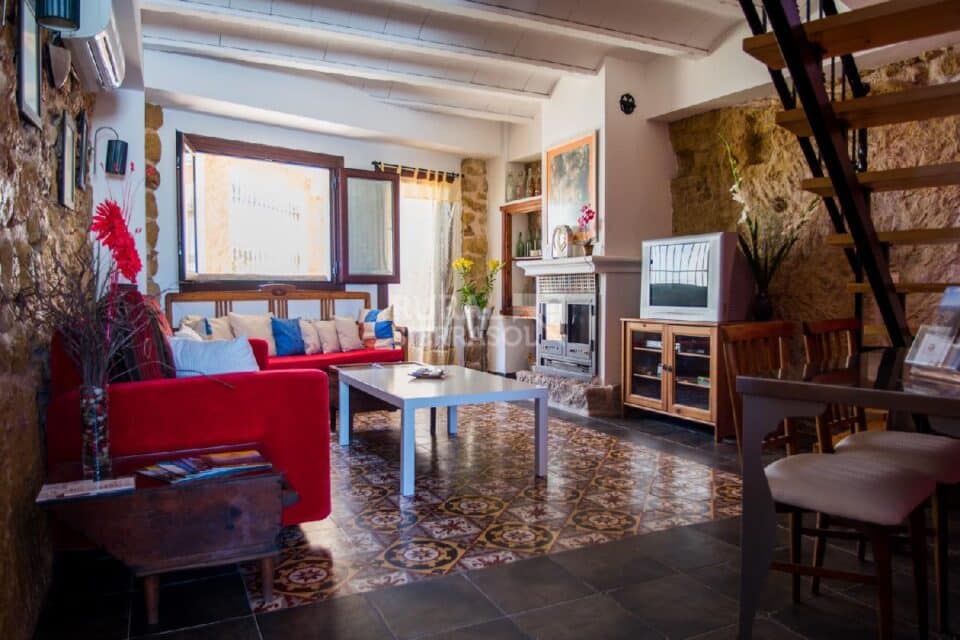 Preciosa Casa Rural en Chiclana de Segura, con aire acondicionado, wifi, barbacoa - Imagen 2