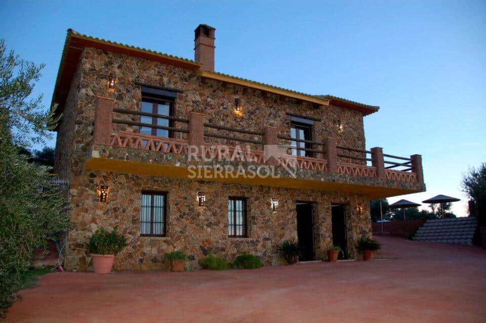 Excepcional Casa Rural con piscina y preciosas vistas al lago - Imagen 14