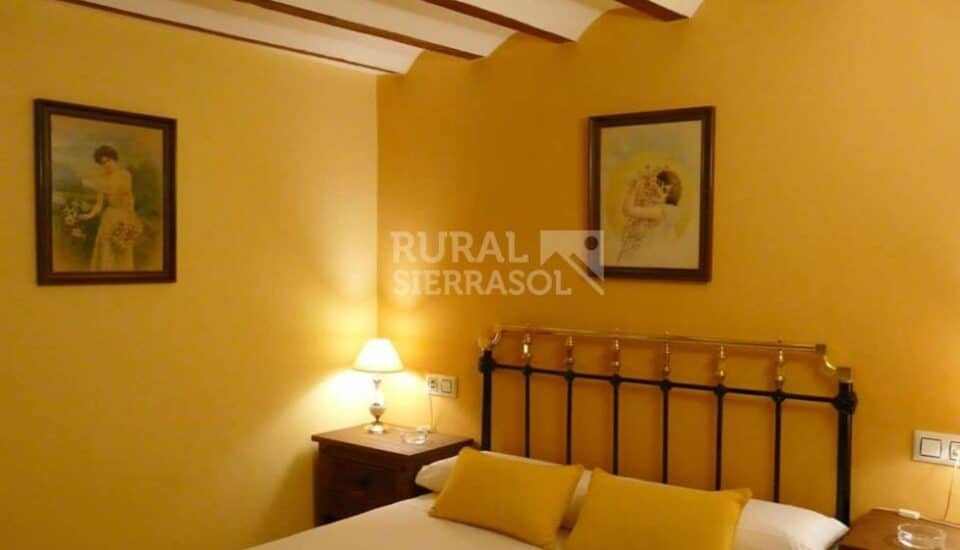Acogedor Alojamiento Rural en Hinojares, con aire acondicionado y wifi - Imagen 2