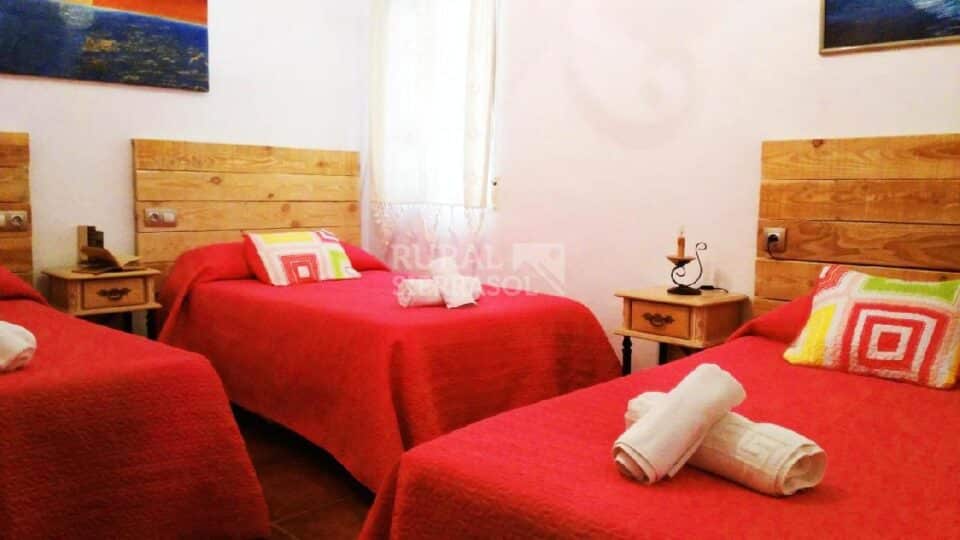 Acogedora Vivienda Rural en Jodar, con piscina vallada, aire acondicionado y barbacoa - Imagen 2